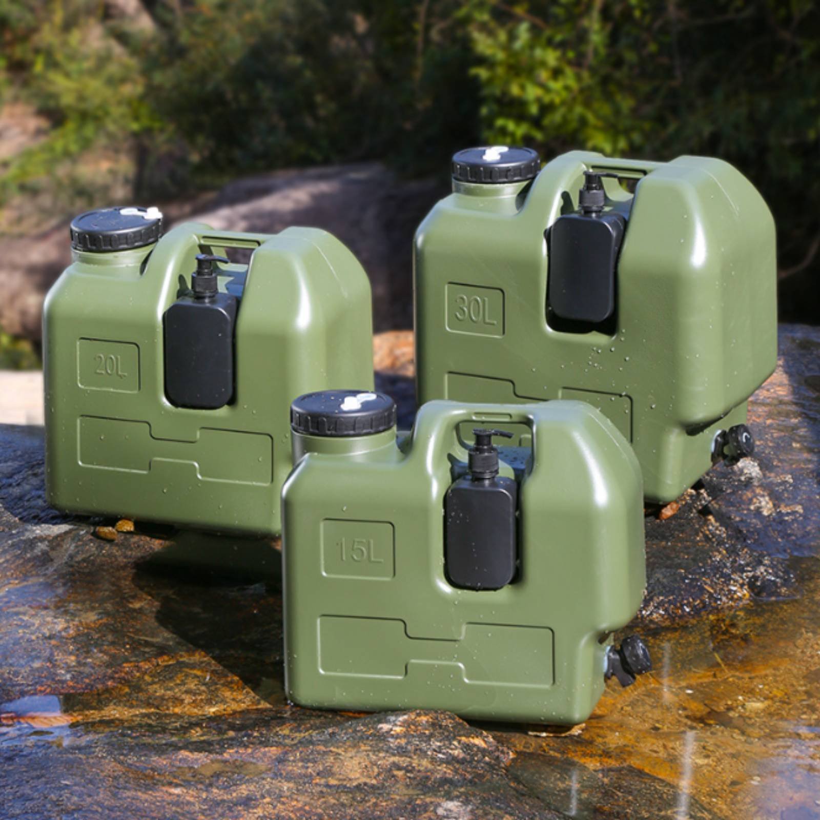 Outdoor Camping Food - 蛇口付き水容器 食品グレードPE キャンプ用ウォータージャグ 屋外用容器 蛇口内蔵 大容量